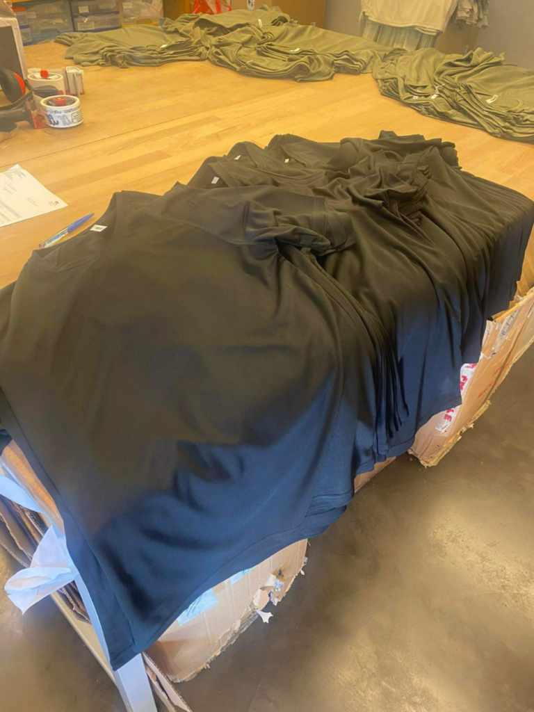 t-shirts-black-bruts